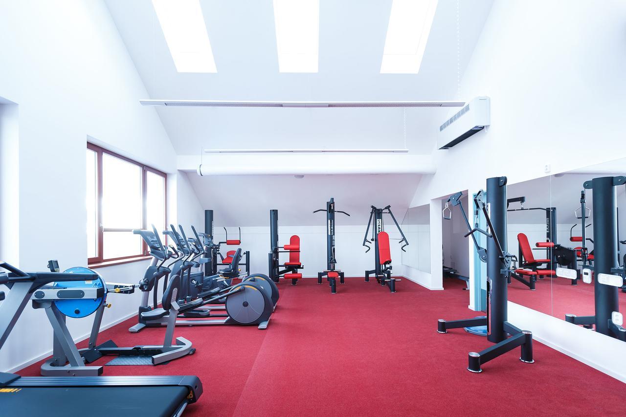 Sport Relax Hotel Na Kopecku Krinec Exteriör bild